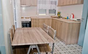 Makri Square Apartment